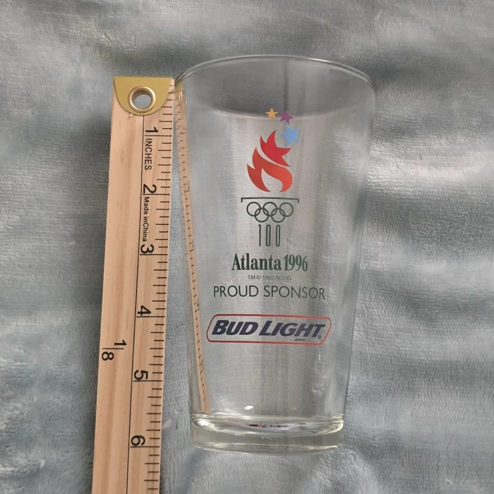 Vintage 1996 Atlanta Olympics Collector Glass Sponsored By Bud Light (1104)